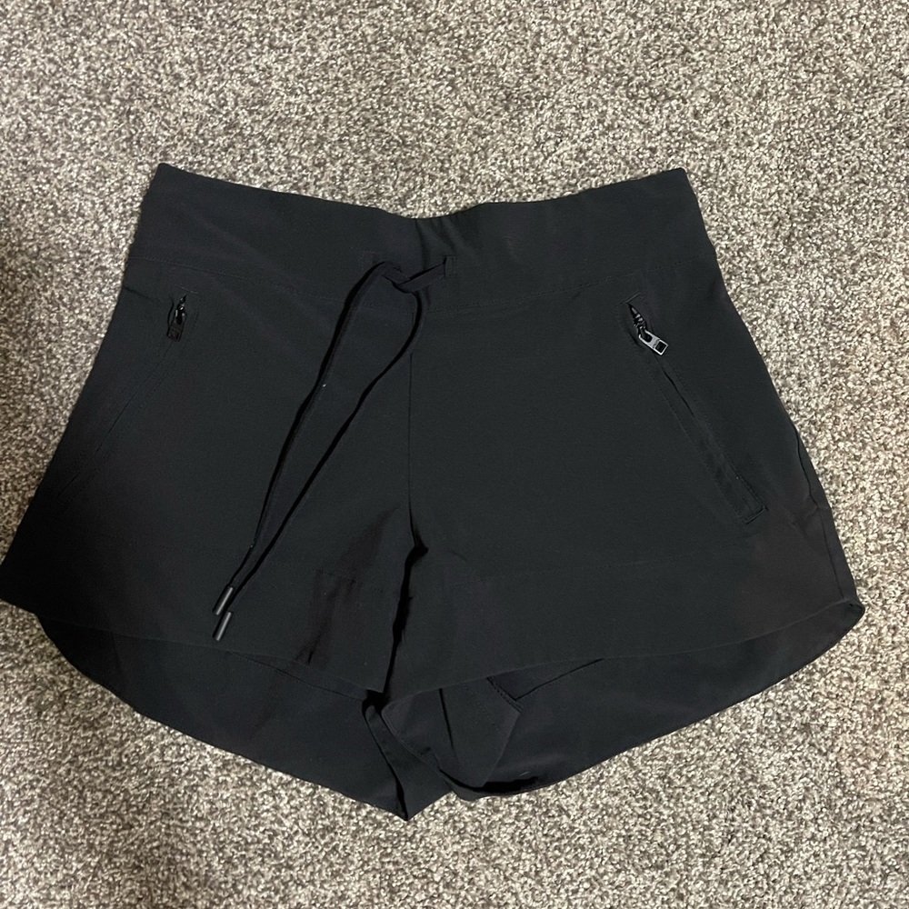 Athleta black shorts.  Size 0.  Great condition!
